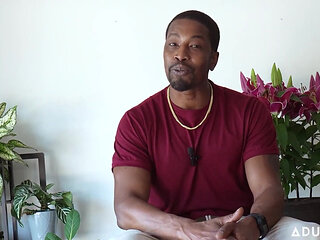 Isiah Maxwell Chooses a Fragrance for Every Scene! Pornstar Interview Adult Time