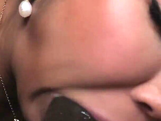 Chinese Hooker Tries BBC for the First Time