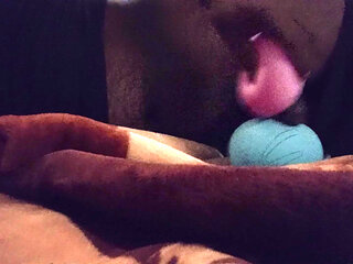 I really want to lick girls' pussies. Is there anyone who will let me lick your pussies?