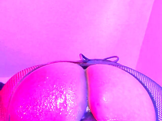 Bubble Butt Piggy Goes on Nasty Joyride