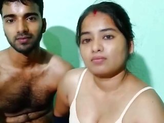 Desi xxx big boobs hot and cute bhabhi apne husband ke ...