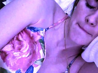 Close up BJ cumshot