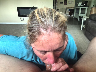 TELL YOUR GIRL TO TAKE NOTES HOT MILF BLOWJOB