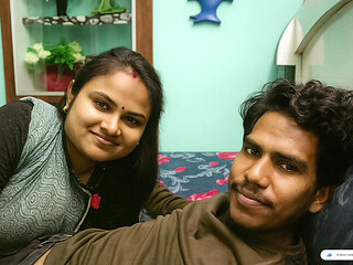 Indian Bangali aunty Stepbrother Bhabhi New Couple Merried Injoy Indoor Bed Romance By -Snapchat143