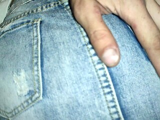 Amateur girlfriend sucks dick close-up