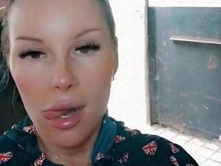 Heidi Foxx aka heidivandertrump OnlyFans - Keeping myself