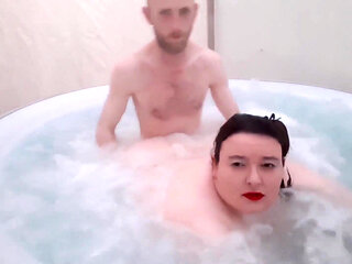 Fucking BBW in Hot Tub Doggy Style