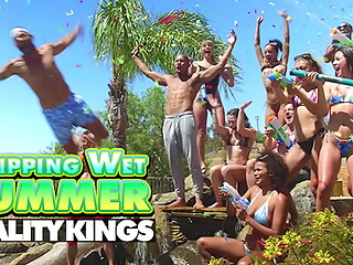 It'_s The Last Day In The Project DTF House &amp_ All The Stars Have The Biggest Orgy By The Pool - REALITY KINGS