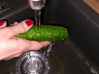 I put a cucumber in my hairy pussy