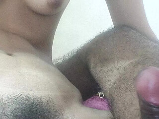 Desi girl enjoyed full nude at her house
