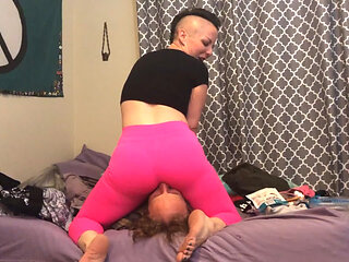 NIKKISFETISHES - StepSister Farts on StepBrothers Face