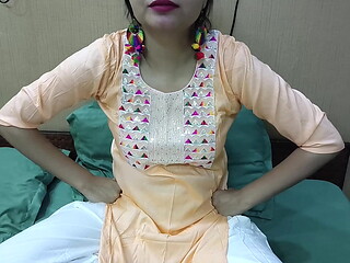 Indian stepmom fucking stepson 2025 young step mom with hindi audio new porn video