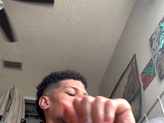 Getting so big and long after waking up!!