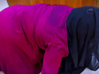 Big Ass Curvy Egyptian Hot Maid Stuck Under Chair Then I See Her Naked Ass & Start Masturbation