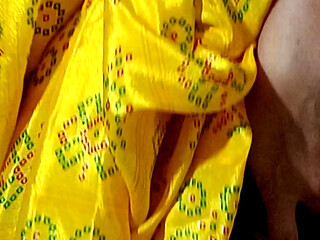 Hot desi indian housewife saree blause sex love romance fucking