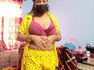 Hot Pussy - Indian Big Tits Aunty Changing Saree Slowly, Hairy Pussy Tease By Hot Desi Stepmom Homemade