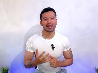 Fornicando con el carnicero chacal bisexual dotado de 21cm de verga gruesa! relato sexual