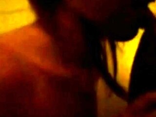 Dansk Pige Giver Blowjob