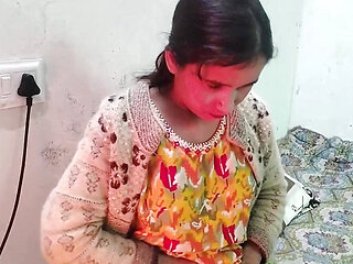 Little step sister ko chod kar bur se nikala paani