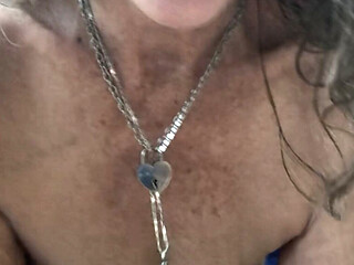 Sexy Mature Wife Sucks and Swallows! Maxxximummilf