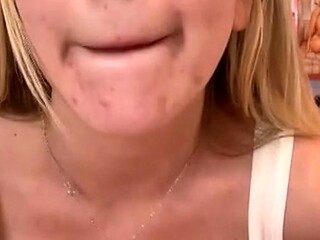 Kendra Sunderland Stream Pink Vibrator Masturbate