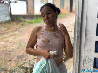 A little bath and I take her home.