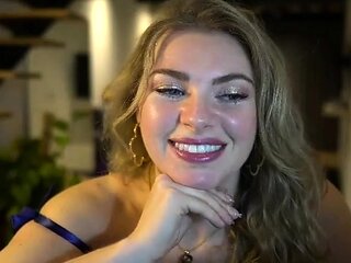 Close up MiLF getting it in the ass