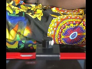 MATURE SLUT African MILF exposes her big-bootyed, natural-titted nakedness