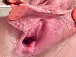 Deep Keely Extreme Close Up Piss Compilation - Golden Shower & Open Pussy Montage