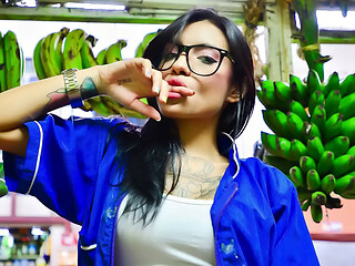Inked Latina With Oiled Tits and Glasses Gives Sloppy Fucking Deepthroat