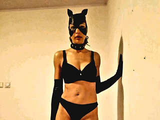 TilDzo Serbian Porn Queen Seductive Walking Sin