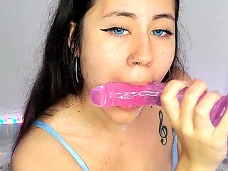 Sucking Your Dick Really Good with Phrases in Portuguese!