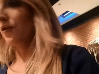 Amateur blonde having solo pleasure