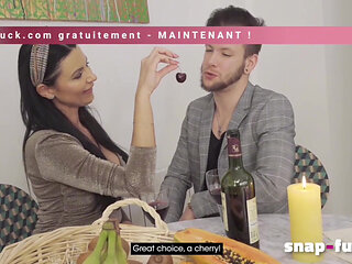 Hot Hookups France: Naughty Milfs