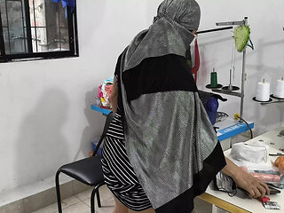 My big vagina enjoys a delicious masturbation at my workplace