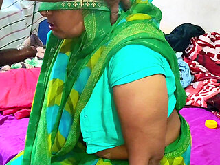 Desi Hot Indian Bhabhi Fucked in Hindi Audio