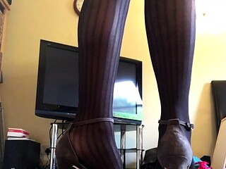 Close up foot fetish on cam
