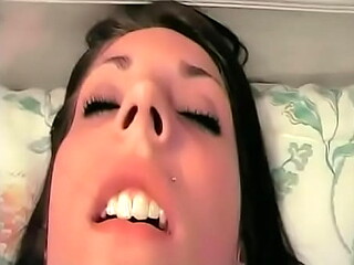 Amateur girlfriend gives sloppy blowjob and gets pounded