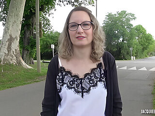 Dominique - Dominique, 40ans, Preparatrice En Parfumerie !