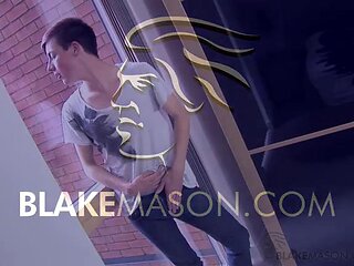 Solo Stroking With Cool Twink Jamie - Jamie Smythe