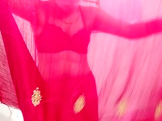 Shikha bhabhi ne chudwane ke baad saari pahni