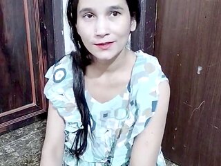 Naughty talk and steamy desi action with girlfriend sexyreena01