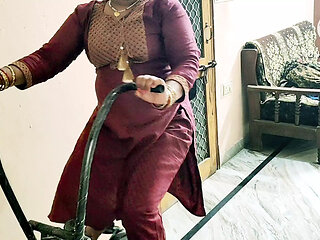 Gym doing neighbor bhabhi ki majhedar chudai in Hindi audio