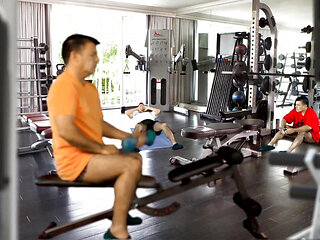 Gym diaries of a big cock