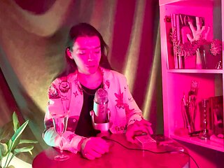 Gay tarot reading with handjobs and horoscopes for Aquarius