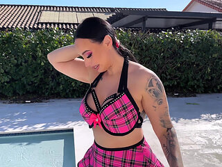 Busty Babe Money Birdette Gets Fucked and Folded by Jmac