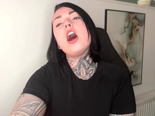 Executrixxx Extortion-fantasy
