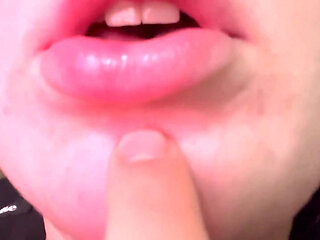 Hot German with Big Lips Blows