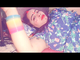 Aram se dalo meri najuk chut dard kar rhi hai baby tumara tight Lund boht jan lewa hai please