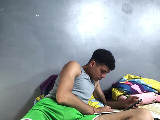 Guy Masturbates While Studying